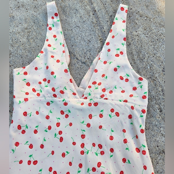 Cherry Zara satin mini dress. Size S - Picture 13 of 13